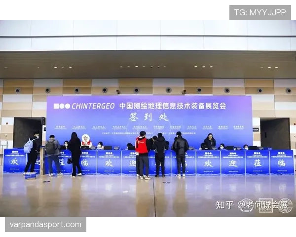 里昂近阶段比赛表现回暖,中前场组织效率提升已带来关键积分 里昂近阶段比赛表现回暖,中前场组织效率提升已带来关键积分